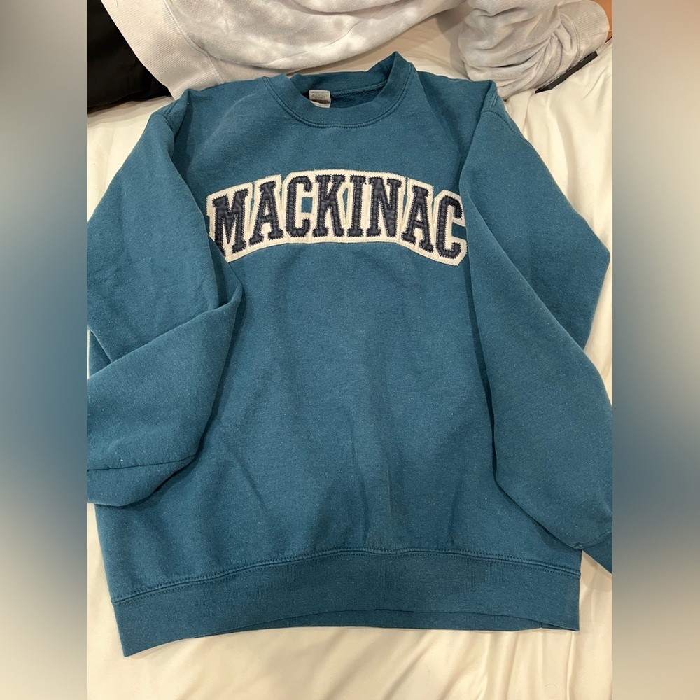 Gildan Unisex Crewneck Sweater in Blue with Mackinac Print